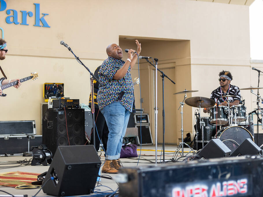 Band performing at Neptune Statue at Spring Wine Festival